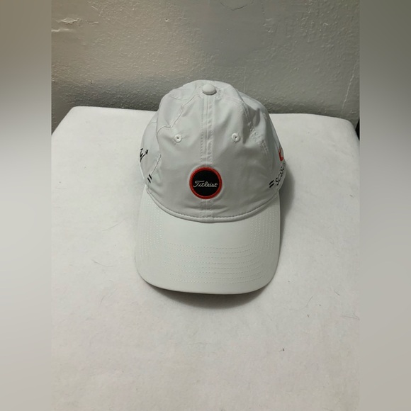 Titleist Other - Titleist Scissortail  White and‎ Black Golf Cap Winstar